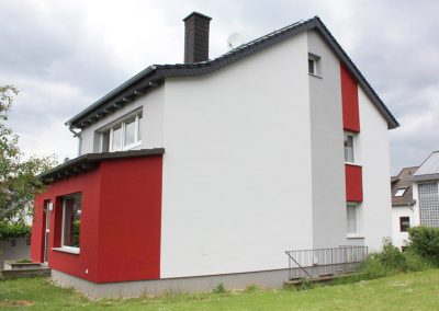 Mehrfamilienhaus mit Anbau wärmegedämmt